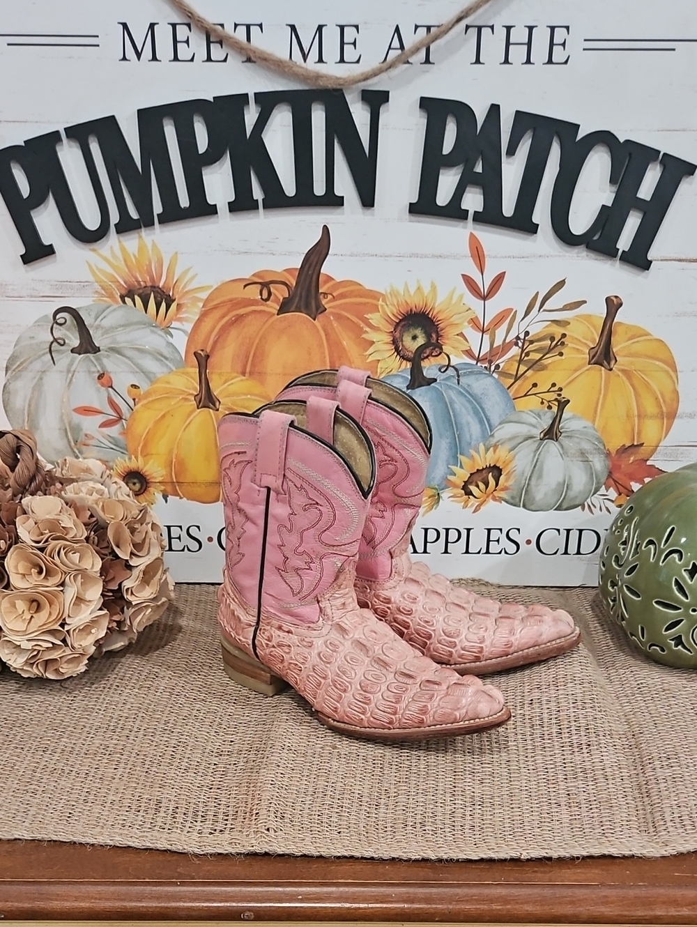 Kids Portillo Salvaje Pink Aligator Skin Western Cowboy Boots. Sz 12/13    Vtg